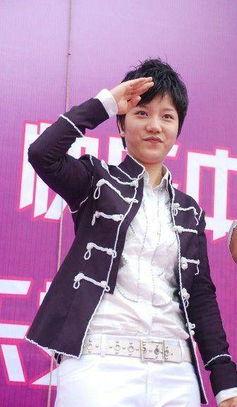 李霄云2025最新爆料,揭秘音乐人生新篇章 第1张 李霄云2025最新爆料,揭秘音乐人生新篇章 第1张